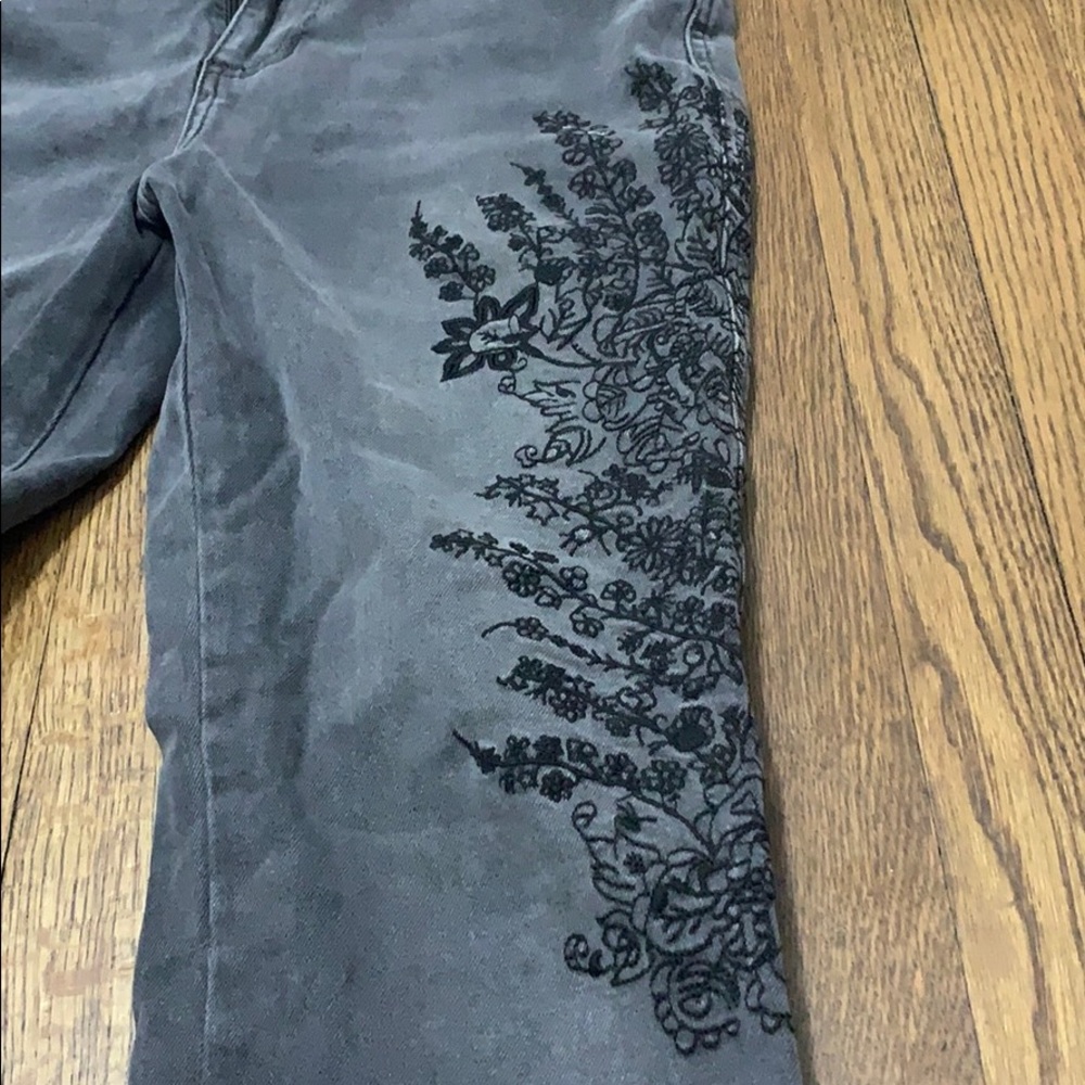 High rise embroidered jeans